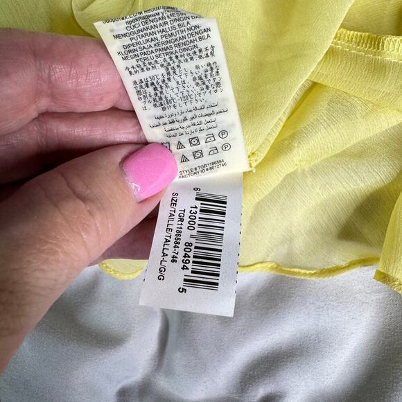 BCBGeneration Women's size Large Citrus Yellow Tiered Off Shoulder Blouse NWT - Picture 7 of 9